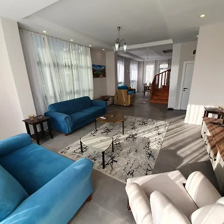 Dreamy Luxury Duplex With A Special View And 300 Meters Of Private Garden Apartamento Alanya