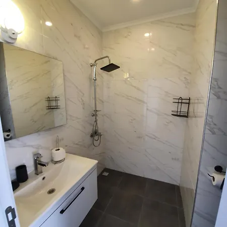 Dreamy Luxury Duplex With A Special View And 300 Meters Of Private Garden Apartamento