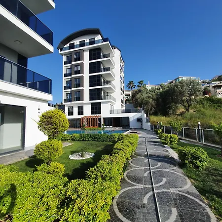 Dreamy Luxury Duplex With A Special View And 300 Meters Of Private Garden Apartamento Alanya