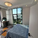 Dreamy Luxury Duplex With A Special View And 300 Meters Of Private Garden Lejlighed *