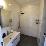 Dreamy Luxury Duplex With A Special View And 300 Meters Of Private Garden Apartament