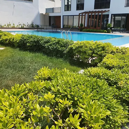 Dreamy Luxury Duplex With 300 Meters Of Private Garden Апартаменти *