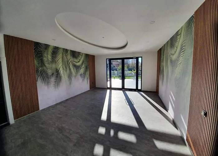 Dreamy Luxury Duplex With A Special View And 300 Meters Of Private Garden *