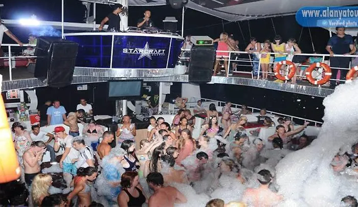 Апартаменти Dreamy Luxury Duplex With 300 Meters Of Private Garden Аланія