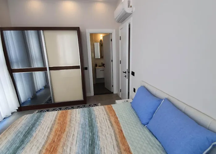 Dreamy Luxury Duplex With 300 Meters Of Private Garden *