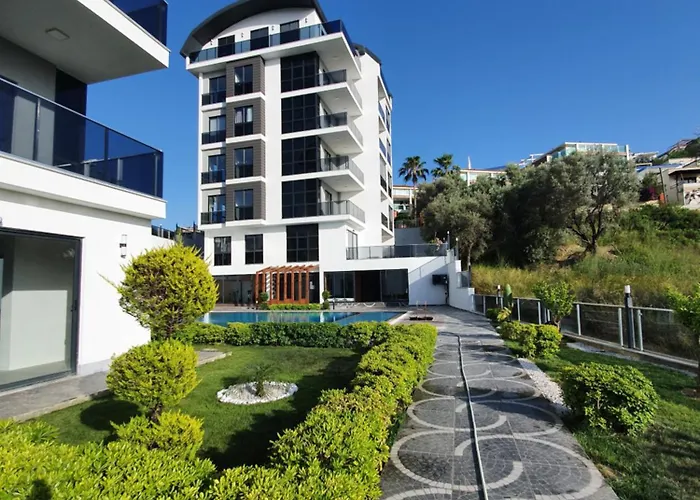 Dreamy Luxury Duplex With 300 Meters Of Private Garden Апартаменти Аланія