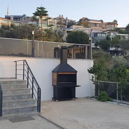 Dreamy Luxury Duplex With A Special View And 300 Meters Of Private Garden Apartment Alanya