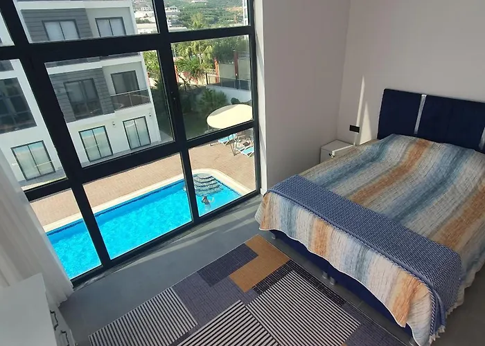 Dreamy Luxury Duplex With A Special View And 300 Meters Of Private Garden Apartment Alanya